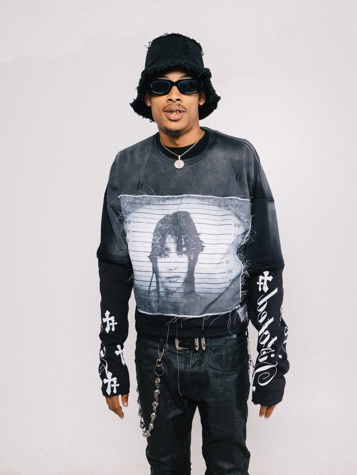 DISTORTED IDENTITY THERMAL TEE